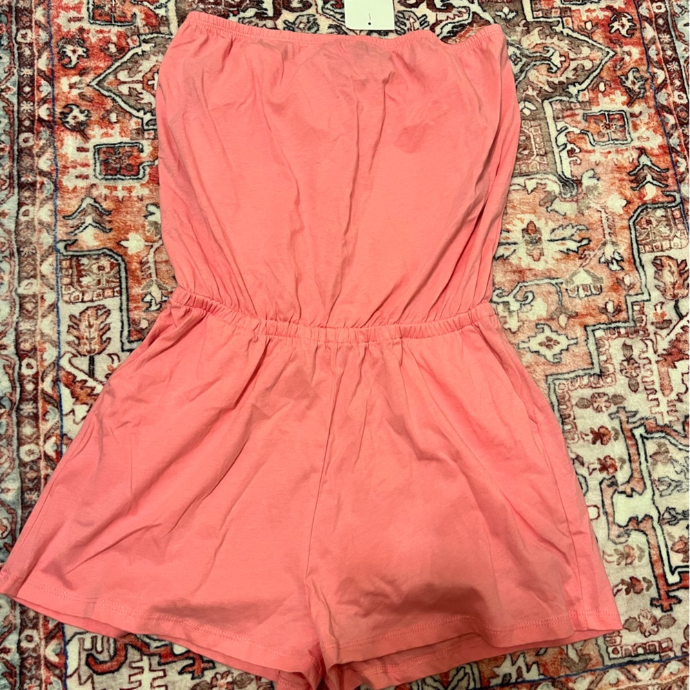 NWT SHORTS ROMPER